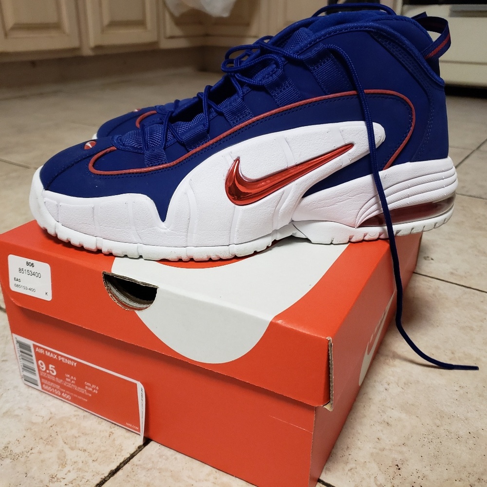 Basketball shoes